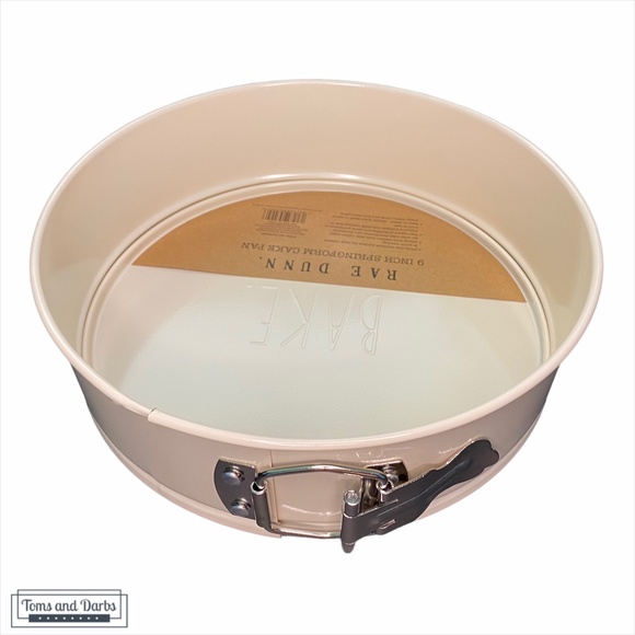 Rae Dunn BAKE 9" Springform Cake Tin - Picture 2 of 4